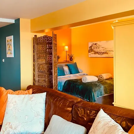 Vibrant Beachfront Folkestone Getaway Exterior photo