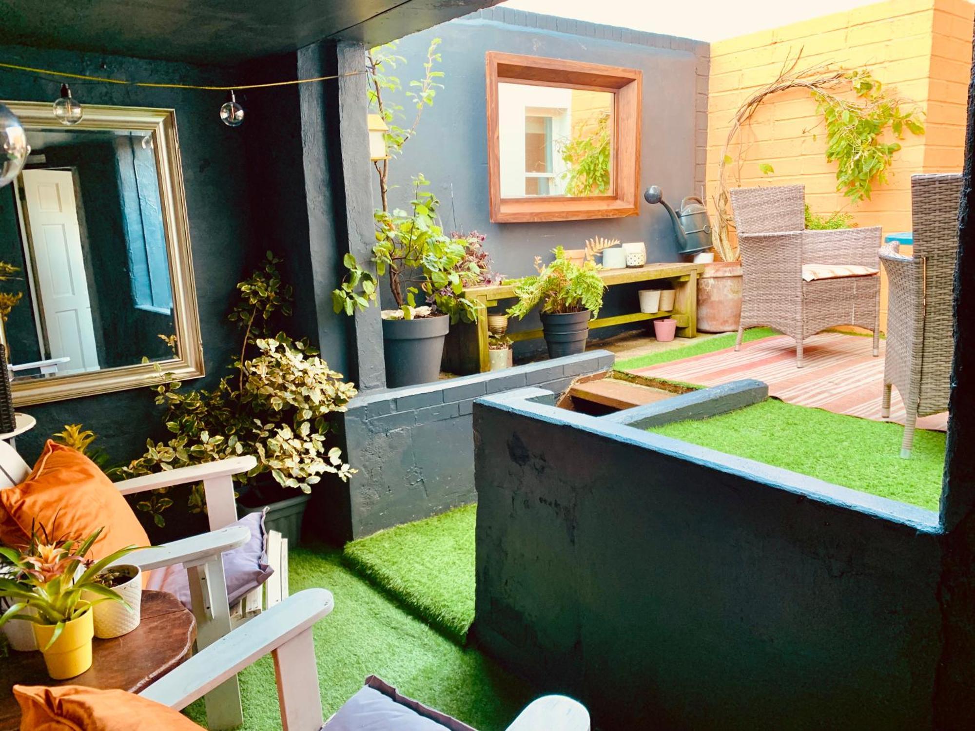 Vibrant Beachfront Getaway Apartment Folkestone